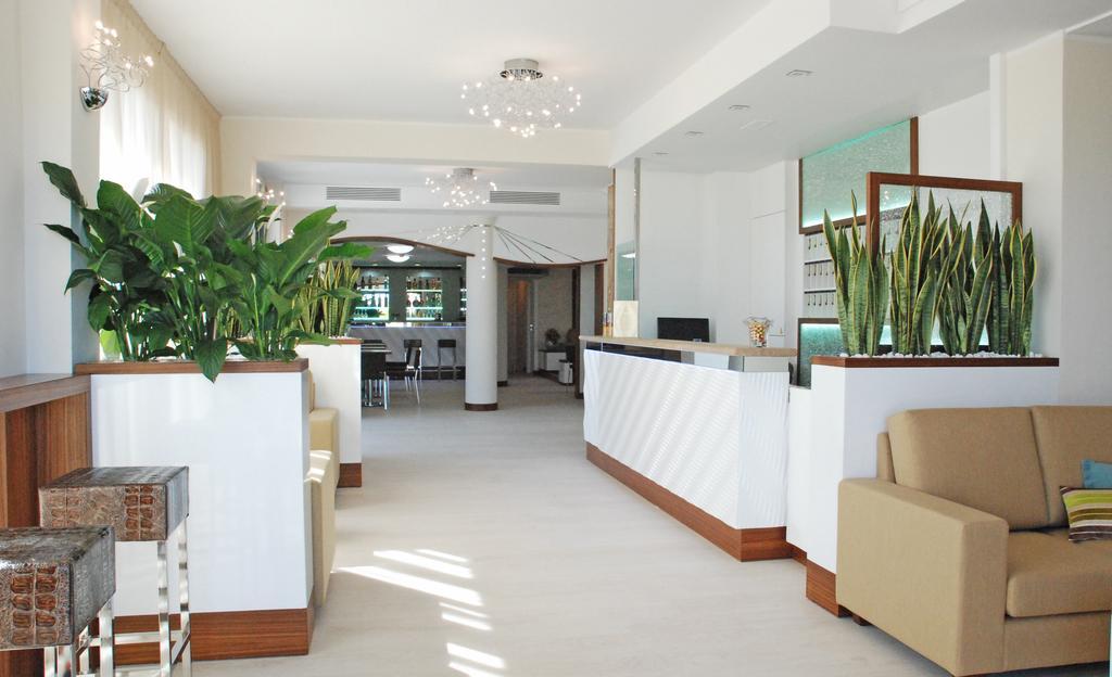 Hotel Baya - In Centro, Sul Mare 밀라노마리티마 외부 사진