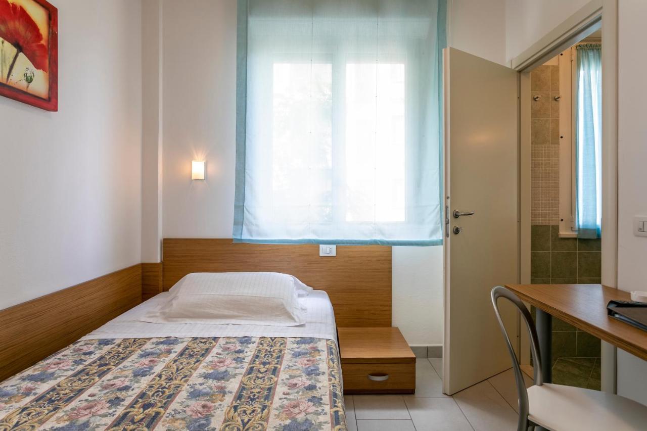 Hotel Baya - In Centro, Sul Mare 밀라노마리티마 외부 사진