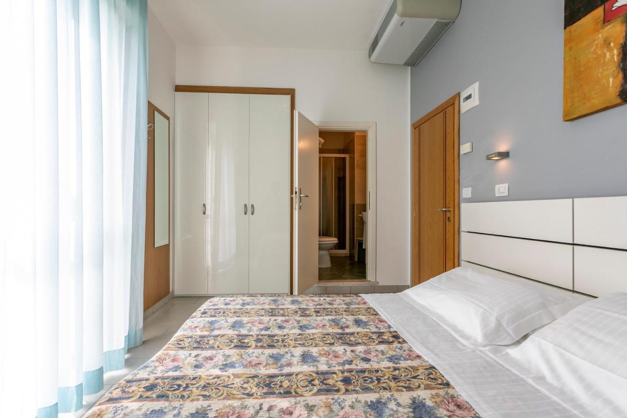 Hotel Baya - In Centro, Sul Mare 밀라노마리티마 외부 사진