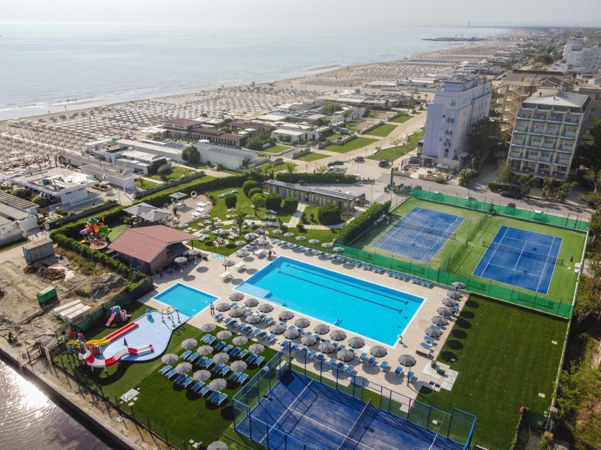 Hotel Baya - In Centro, Sul Mare 밀라노마리티마 외부 사진