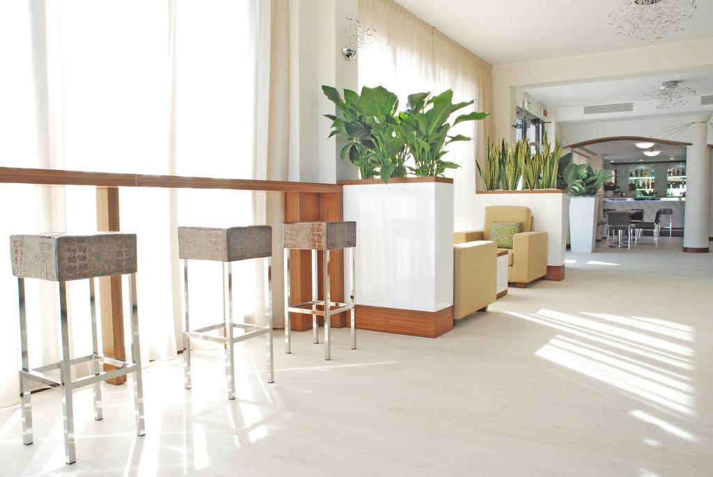 Hotel Baya - In Centro, Sul Mare 밀라노마리티마 외부 사진